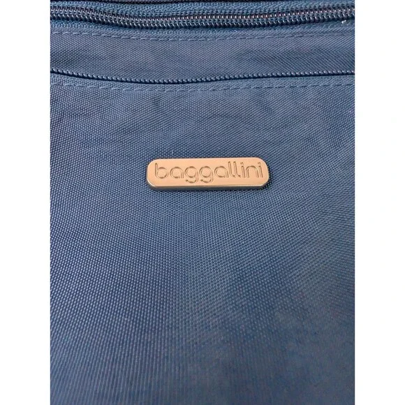 Baggallini Royal Blue Pocket Crossbody with RFID - Picture 2 of 10